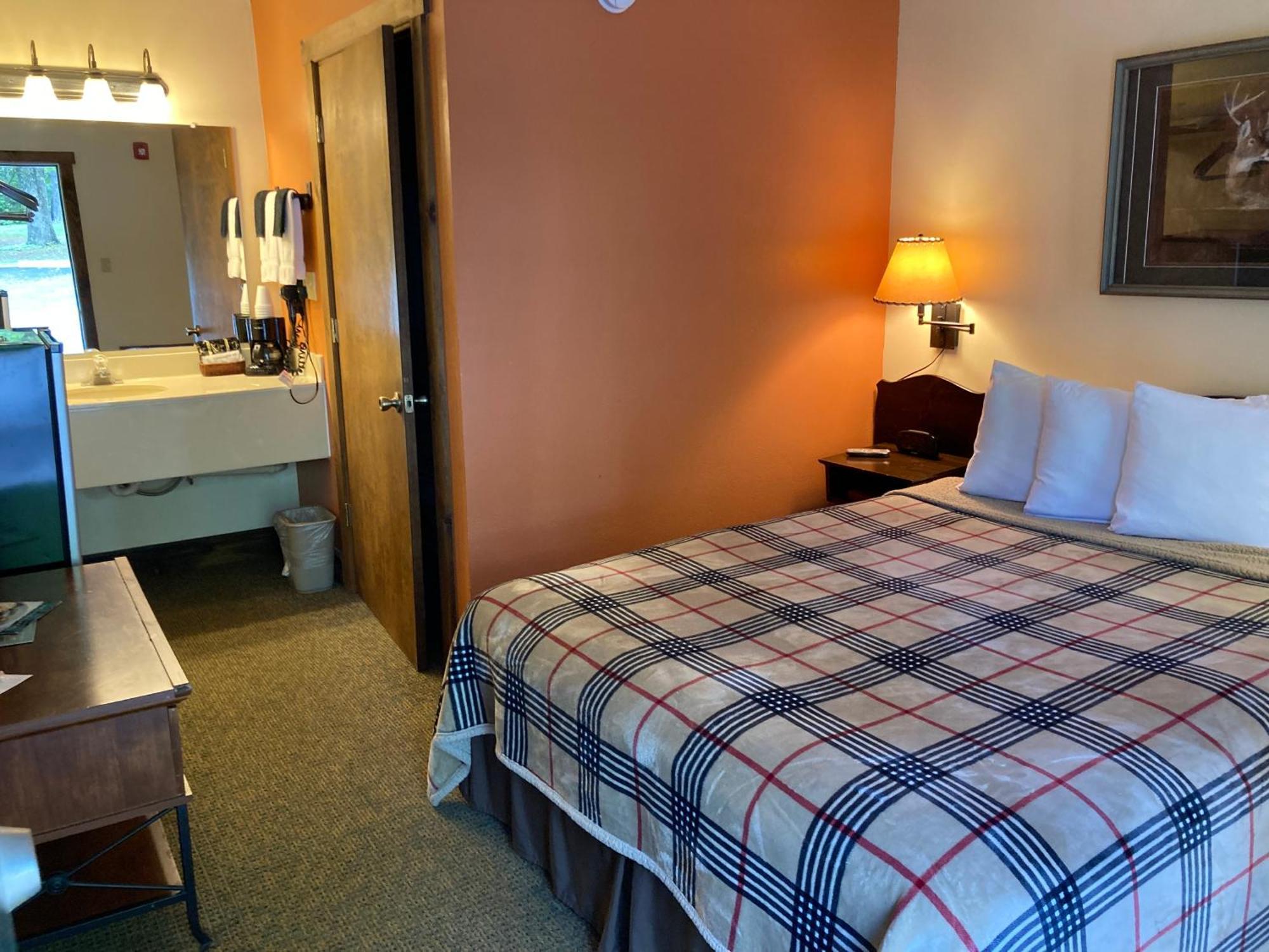 Country Mountain Inn Юрика Спрингс Экстерьер фото