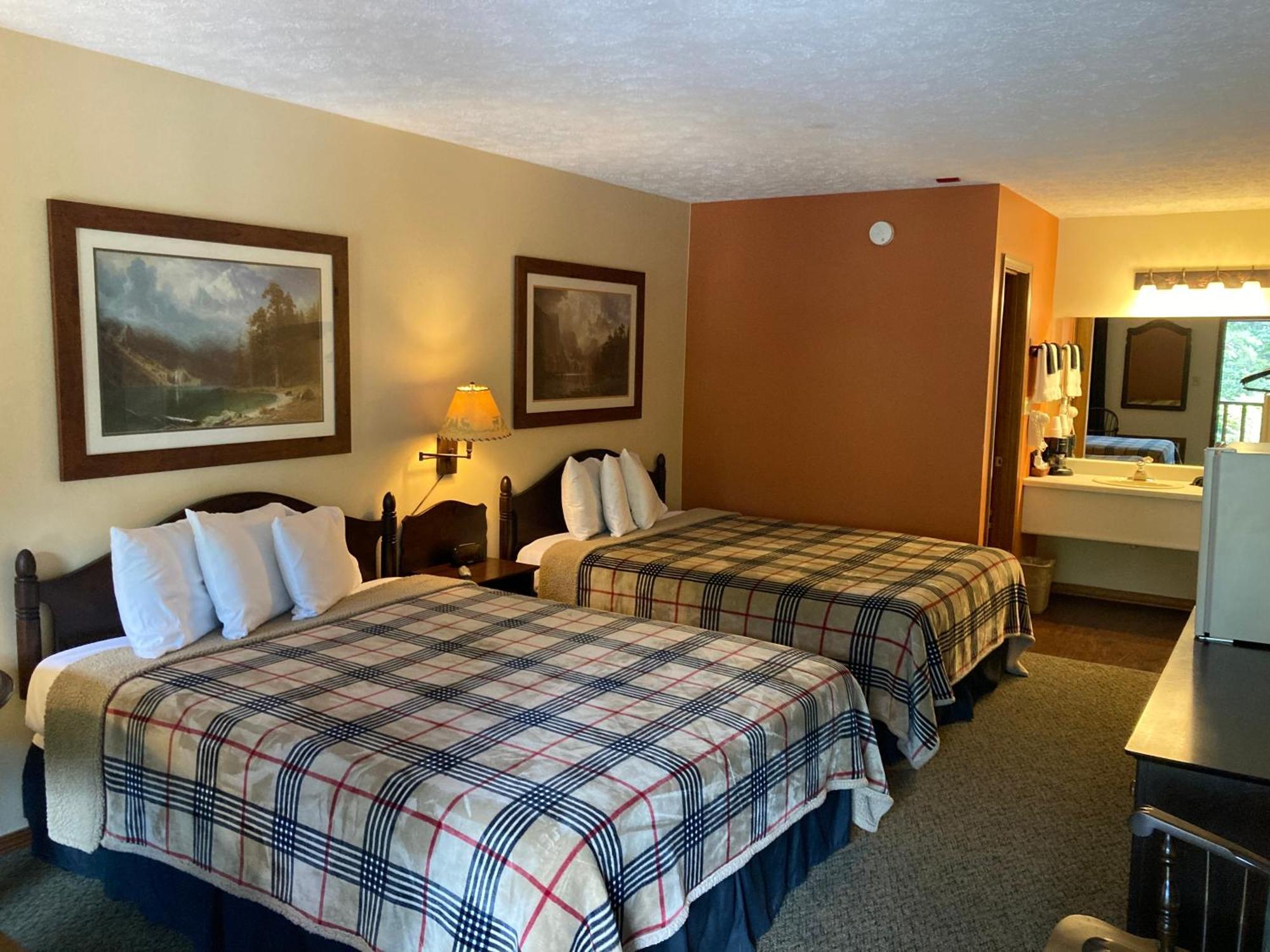 Country Mountain Inn Юрика Спрингс Экстерьер фото