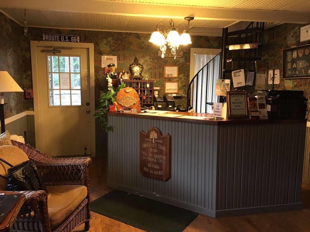 Country Mountain Inn Юрика Спрингс Экстерьер фото